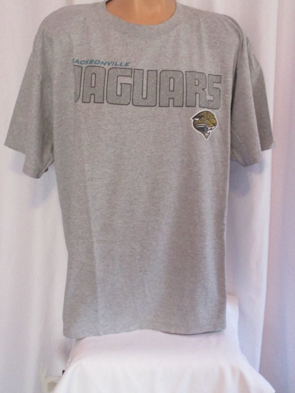 Jacksonville Jaguars Shirt XL Gray NFL Football Majestic Graphic Tee Top